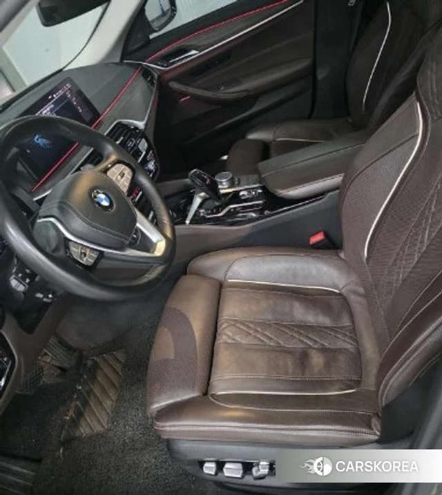 BMW 5 Series (G30) 2020 Серебристо-серый из Кореи, фото 6