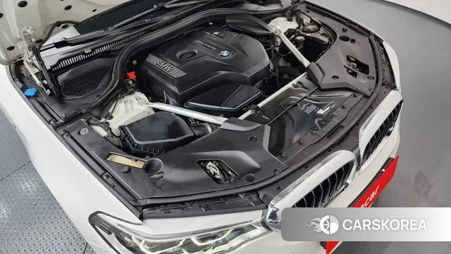 BMW 5 Series (G30) id 3698909 из Кореи 16