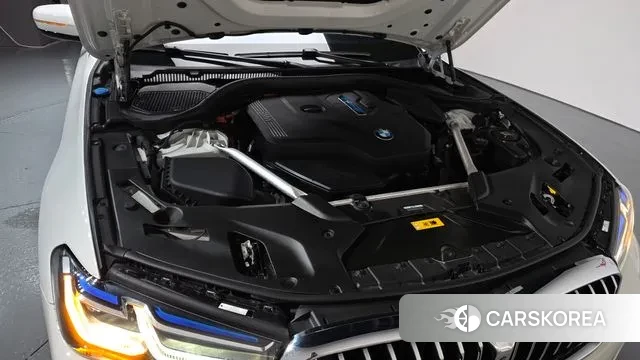 BMW 5 Series (G30) id 3042892 из Кореи 16