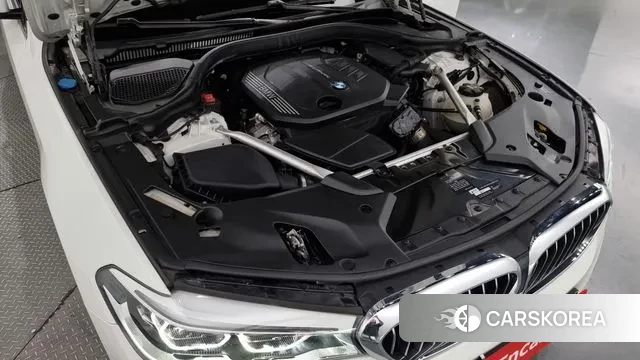 BMW 5 Series (G30) id 3128903 из Кореи 16