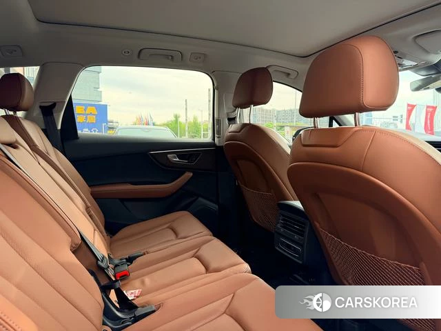Audi Q7 2026 Черный из Китая, фото 6