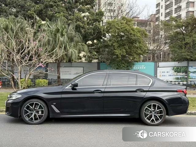 BMW 5 series 2022 Черный из Китая, фото 6