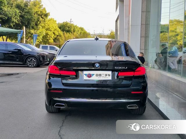 BMW 5 series 2021 Черный из Китая, фото 6