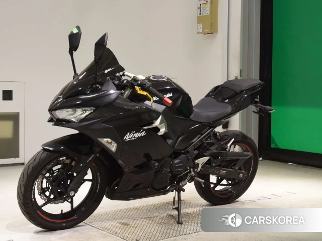 Kawasaki NINJA 400 2021 из Японии, фото 3