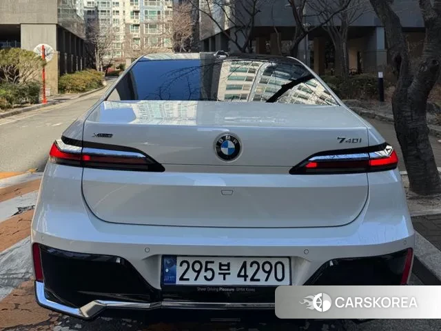 BMW 7 Series (G70) id 3502415 из Кореи 16