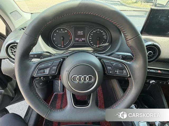Audi Q2L id 4307560 из Китая 18