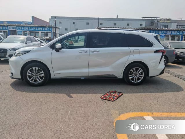 Toyota Saina id 4278875 из Китая 15
