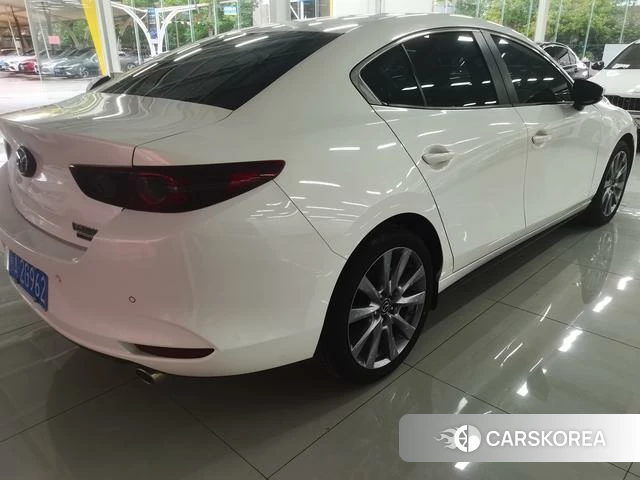 Mazda 3 Angkesaila 2023 Белый из Китая, фото 6