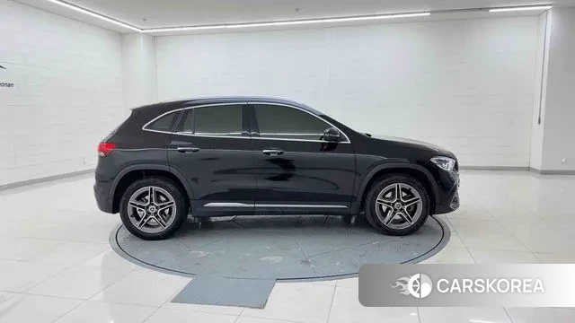 Mercedes-Benz GLA - Class H247 id 3645022 из Кореи 16