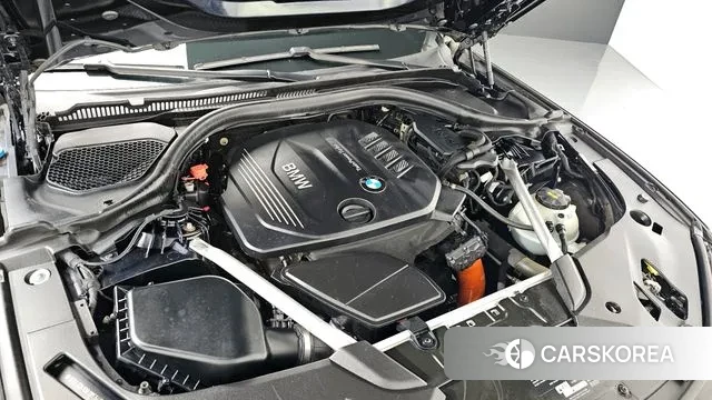 BMW 5 Series (G30) id 3418176 из Кореи 16