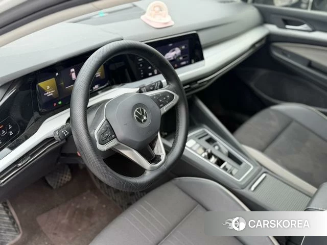 Volkswagen Golf 2023 Белый из Китая, фото 6