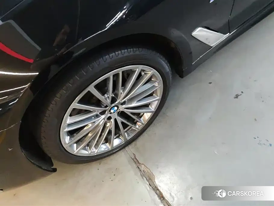 BMW 5 series id 4547291 из Китая 12