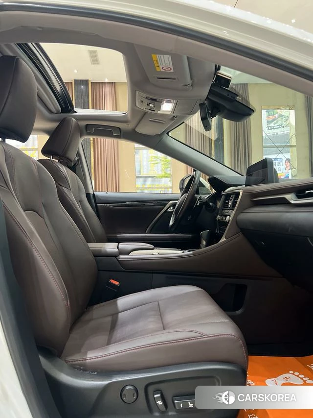 Lexus RX id 4348984 из Китая 24