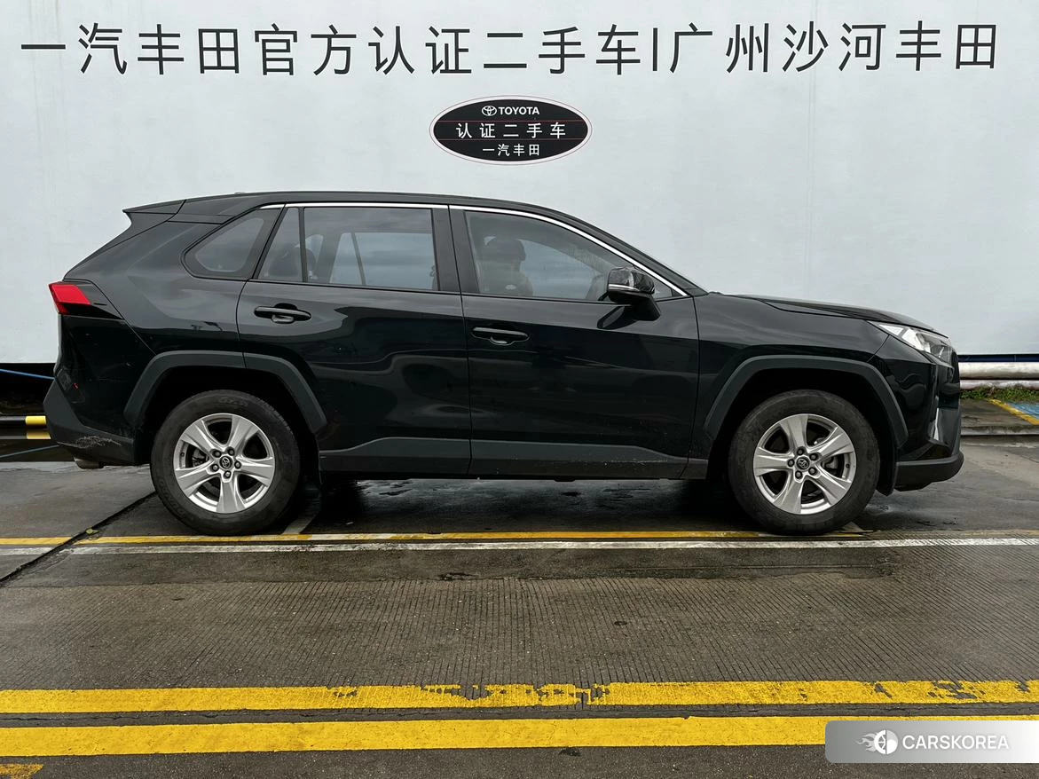 Toyota RAV4 id 4479645 из Китая 24