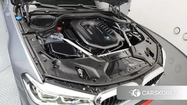 BMW 5 Series (G30) id 3499612 из Кореи 16