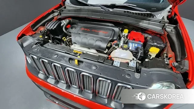 Jeep Renegade id 3789575 из Кореи 16