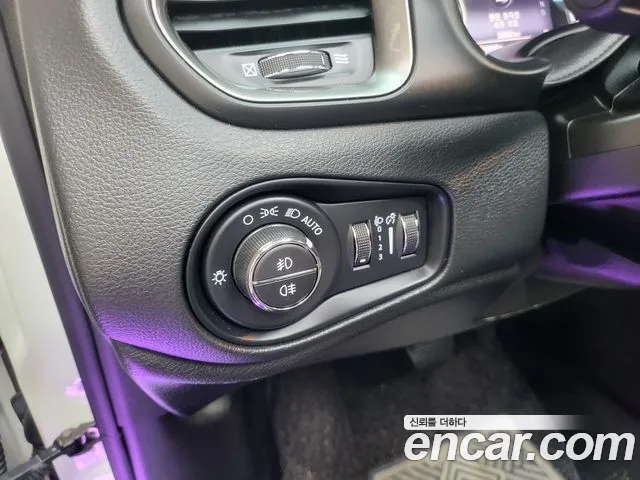 Jeep Renegade id 2666341 из Кореи 16