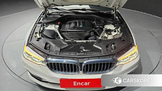 BMW 5 Series (G30) id 4900965 из Кореи 29