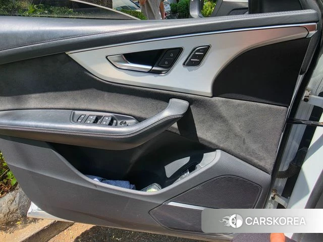 Audi Q8 (4M) id 4481914 из Кореи 13