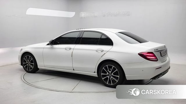 Mercedes-Benz E-Class W213 id 4203254 из Кореи 16