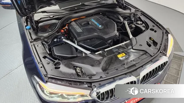 BMW 5 Series (G30) id 3578131 из Кореи 16