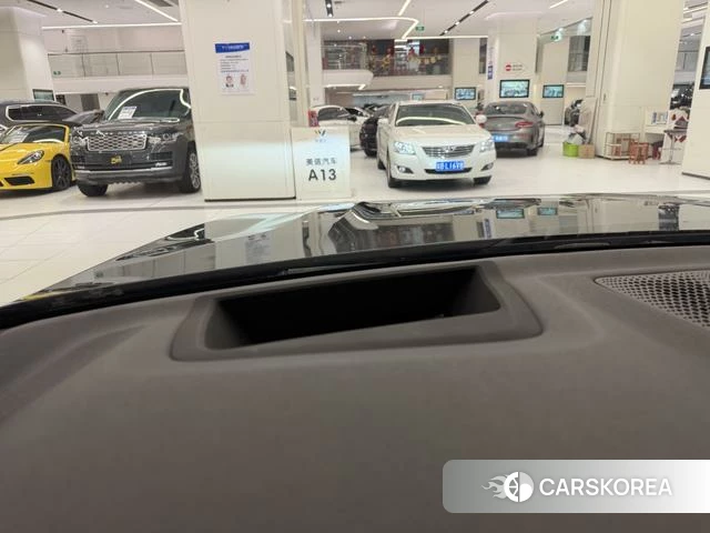 BMW X7 id 4221884 из Китая 9