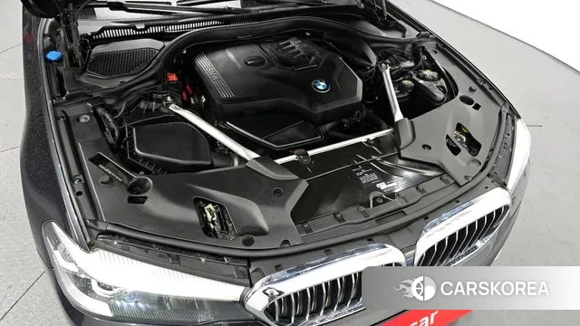 BMW 5 Series (G30) id 3484420 из Кореи 16