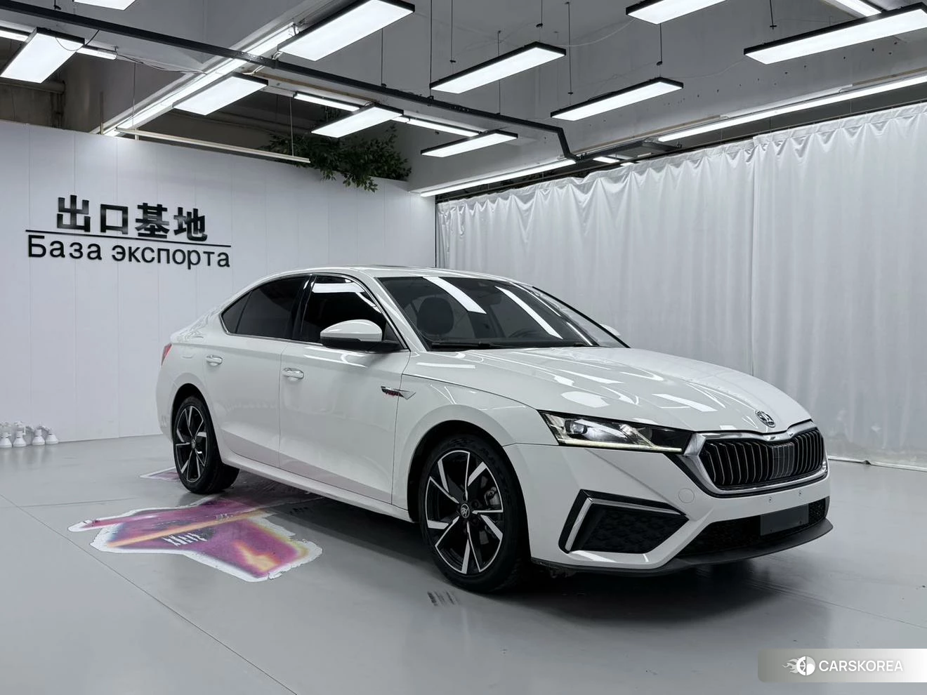 Skoda Octavia 2022 Белый из Китая, фото 6
