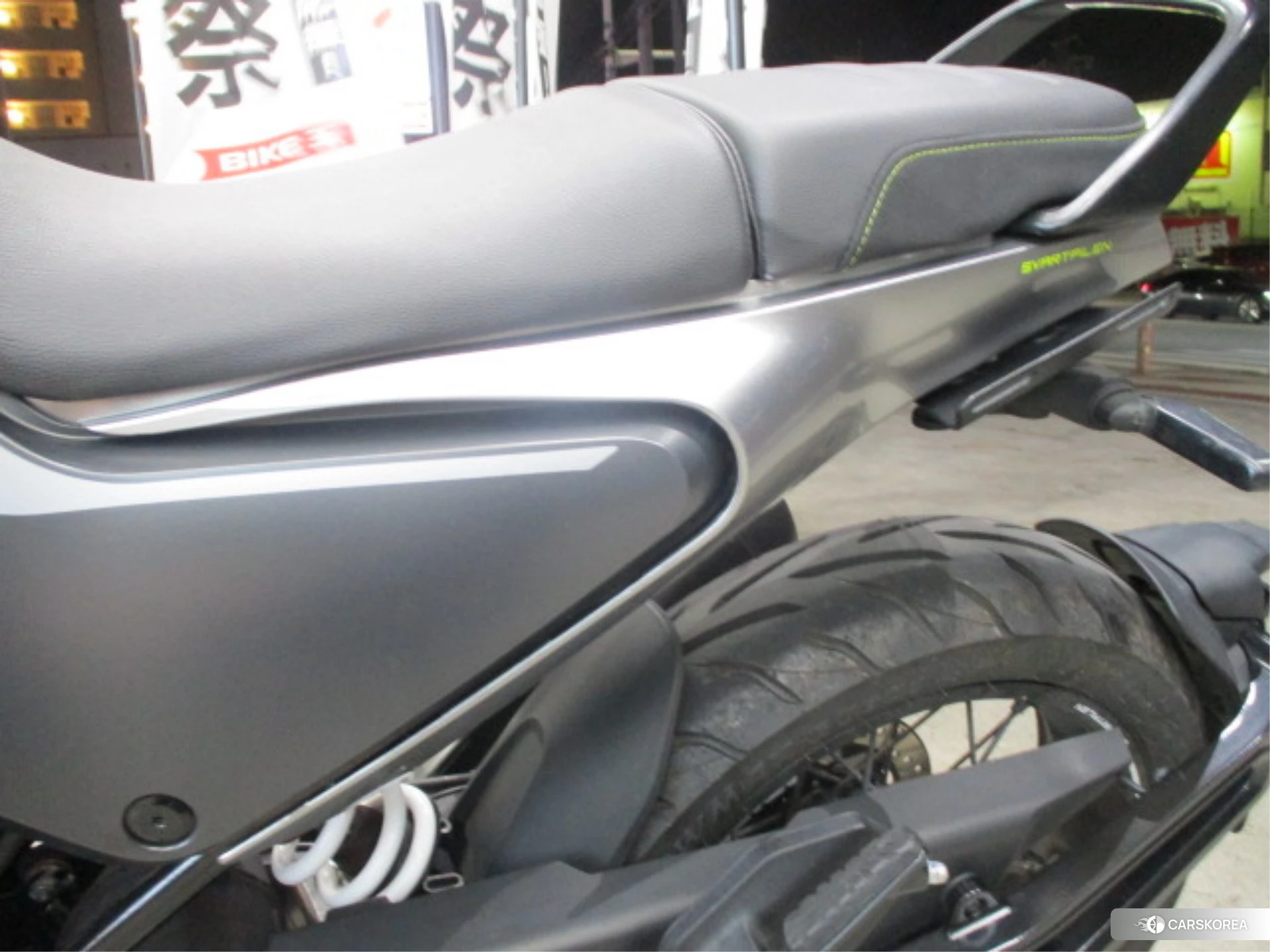 Husqvarna SVARTPILEN 401 id 4320467 из Японии 11