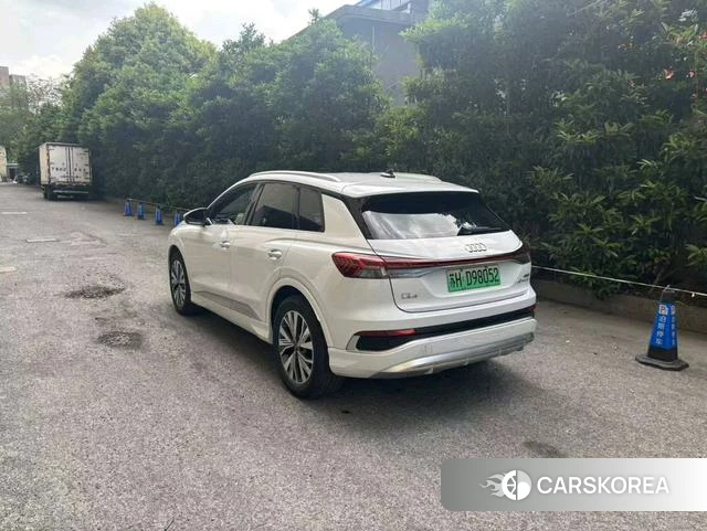 Audi Q4 e-tron 2023 Белый из Китая, фото 6