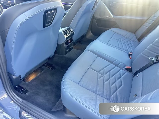 BMW i5 id 4257034 из Китая 10