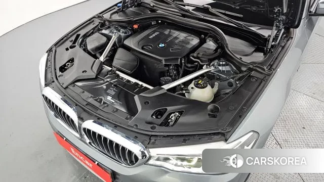 BMW 5 Series (G30) id 3485093 из Кореи 16