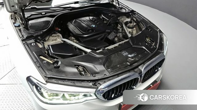 BMW 5 Series (G30) id 4294658 из Кореи 32