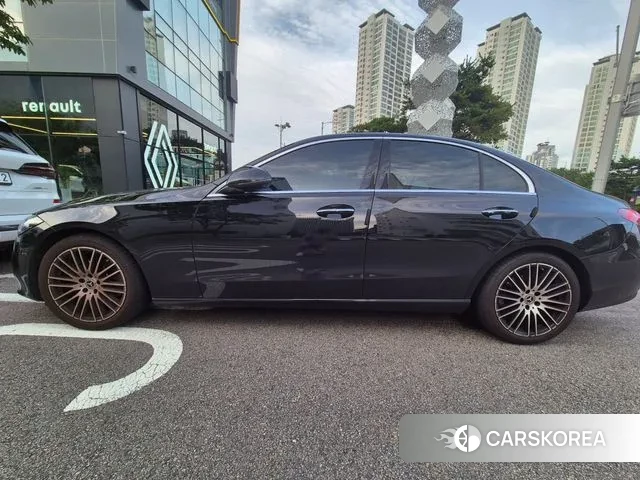 Mercedes-Benz C-Class W206 2024 Черный из Кореи, фото 6