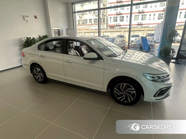 Volkswagen Bora id 4257897 из Китая 9