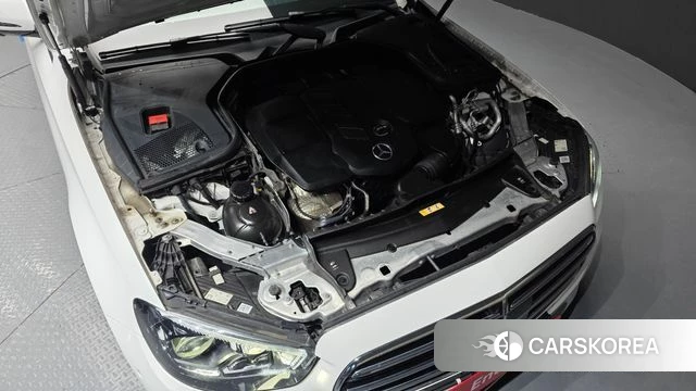 Mercedes-Benz E-Class W213 id 3819806 из Кореи 16