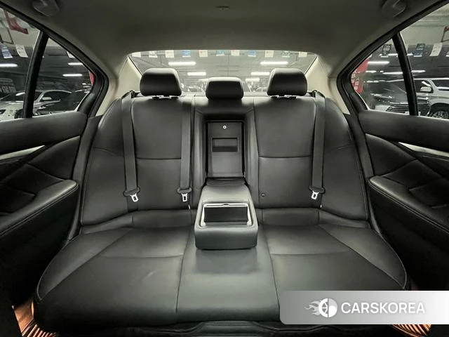 Infiniti Q50L id 3901946 из Китая 19