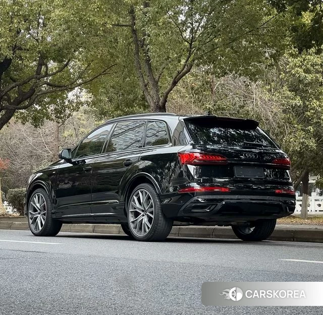 Audi Q7 id 4348741 из Китая 19