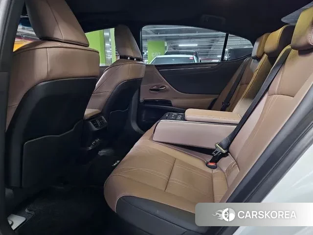 Lexus ES300h 7th generation id 3751848 из Кореи 15