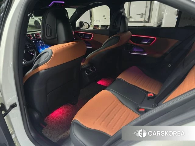 Mercedes-Benz C-Class W206 2023 Белый из Кореи, фото 6