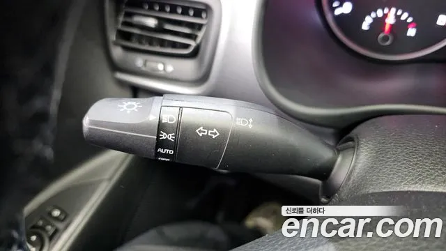 Kia Stonic id 2654514 из Кореи 16