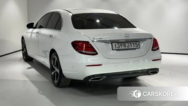 Mercedes-Benz E-Class W213 id 3407540 из Кореи 16