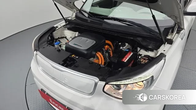 Kia Soul EV id 3013952 из Кореи 16