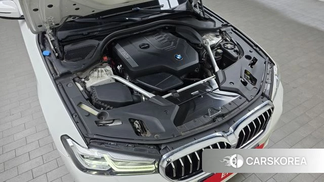 BMW 5 Series (G30) id 3851655 из Кореи 16