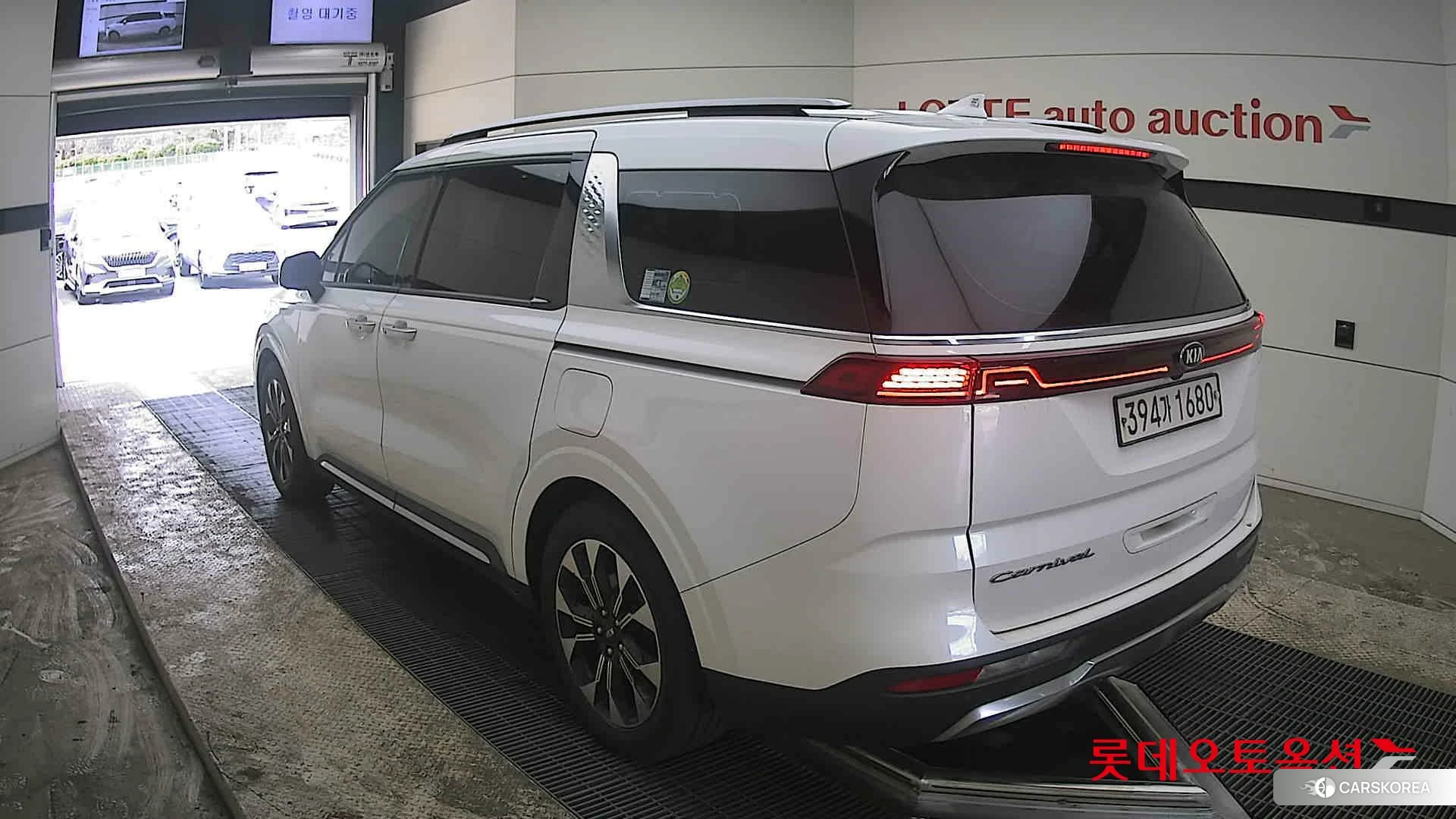 Kia Carnival id 3869406 из Кореи 32