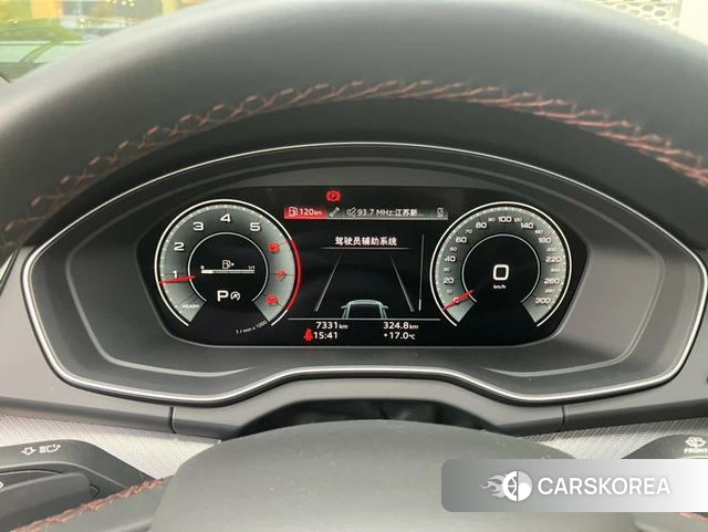 Audi Q5L id 4260489 из Китая 7