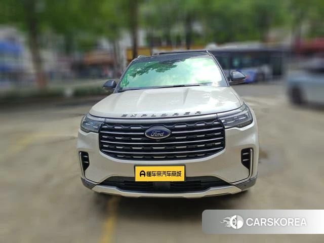 Ford Explorer 2023 Белый из Китая, фото 6