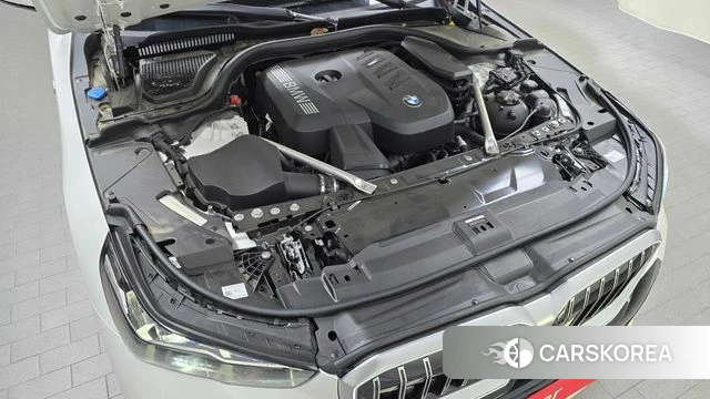 BMW 5 Series (G60) id 4515973 из Кореи 29