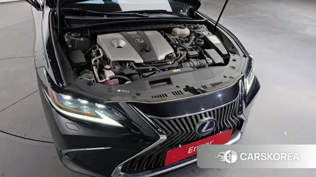 Lexus ES300h 7th generation id 2991103 из Кореи 16