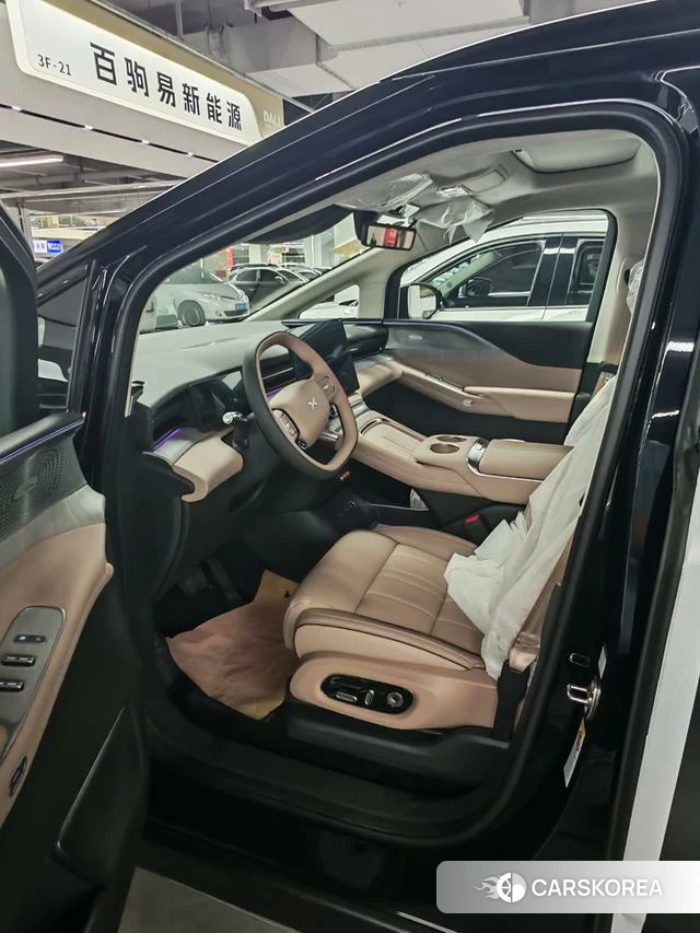 Xiaopeng Motors Xiaopeng X9 id 4211635 из Китая 9